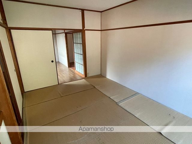 下伊丁目アパートの内装写真