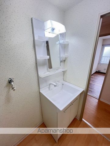 クレストテージ伏見の内装写真