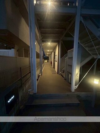 リブリ・千葉公園[1K/26.08m2]のエントランス