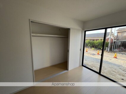 ＭＫＯ中須賀Ｅ[2LDK/63.45m2]の収納