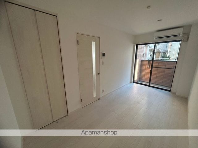 ヴェルメゾン三津屋中の内装写真