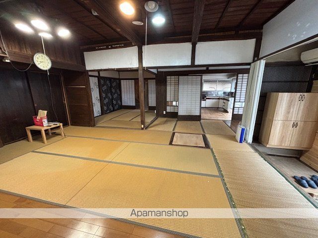 detached 福島県伊達郡川俣町大字鶴沢字下中島2-4
鶴沢の賃貸情報を見る
物件地図