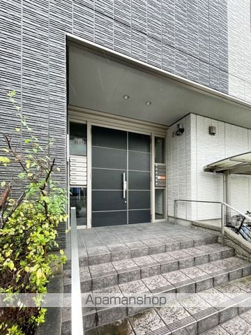 カーサクレア八潮の玄関写真