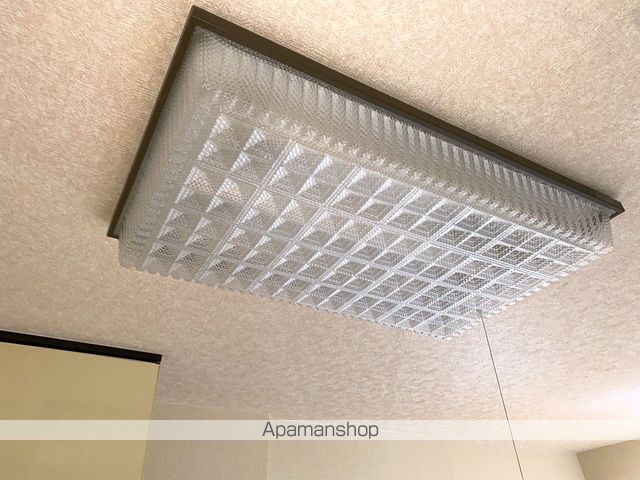 サープラスジュンの内装写真