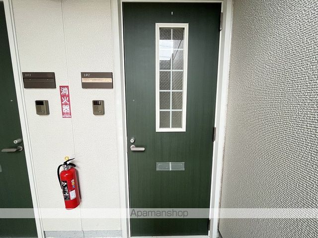 オーパスワンの玄関写真