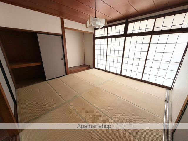 徳永保友様貸家の内装写真