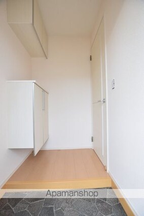 メゾン　クリヨン[3LDK/80.59m2]の玄関