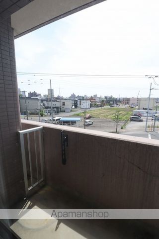 スカイコートの外観写真