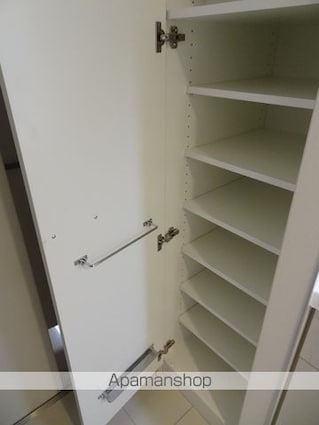 プレミアムキューブＧ市谷甲良町[1K/25.2m2]の玄関