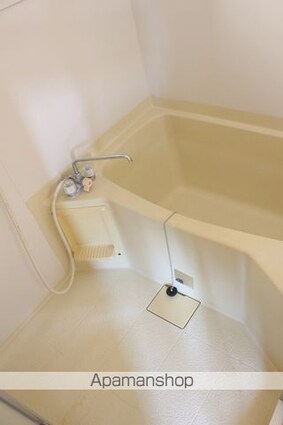 金子好伸住宅[4LDK/74.54m2]のバス