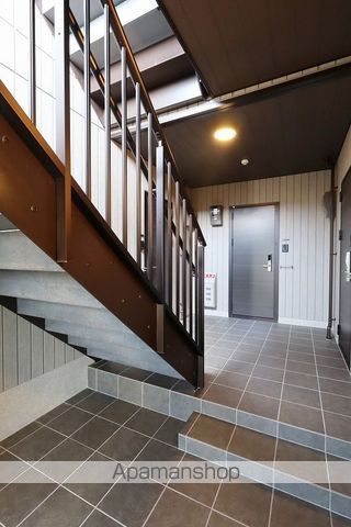 フィオーレガーデン北田宮 Aの玄関写真