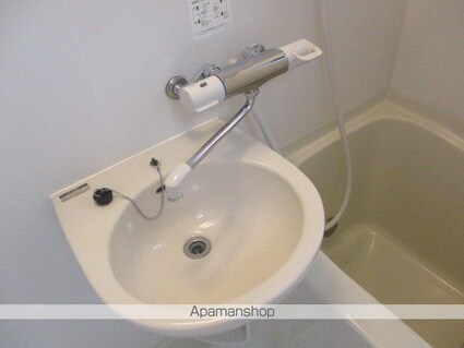 ヴィエント東中野[1K/23m2]の洗面所