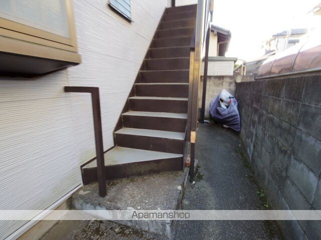 東京都三鷹市上連雀５丁目[1K/17.4m2]のエントランス