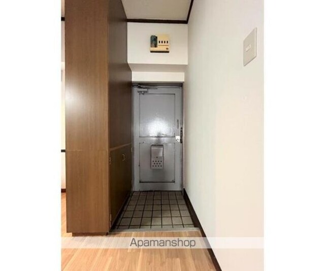 日香苑Ｉ[2LDK/50.88m2]の玄関
