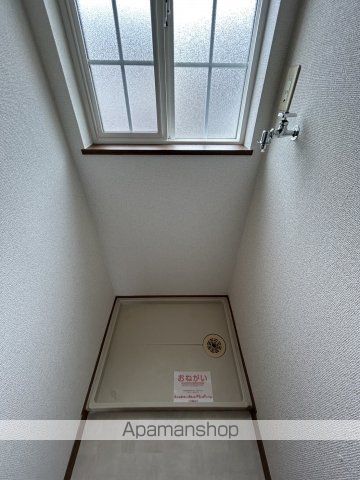 コリーヌ メゾンの内装写真