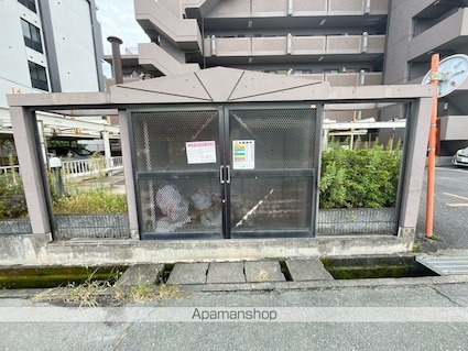 ルミエール２３[3LDK/72m2]の共用部10