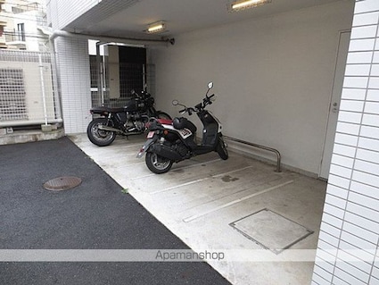 ＭＦＰＲコート目黒南[1LDK/48.11m2]の駐車場