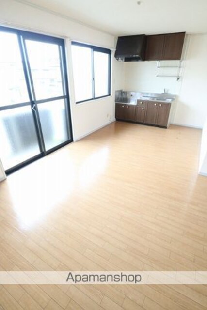 東京都昭島市大神町４丁目[3LDK/62.68m2]の内装3
