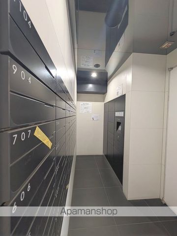 ジェノヴィア三ノ輪スカイガーデン[2LDK/53.4m2]のエントランス2