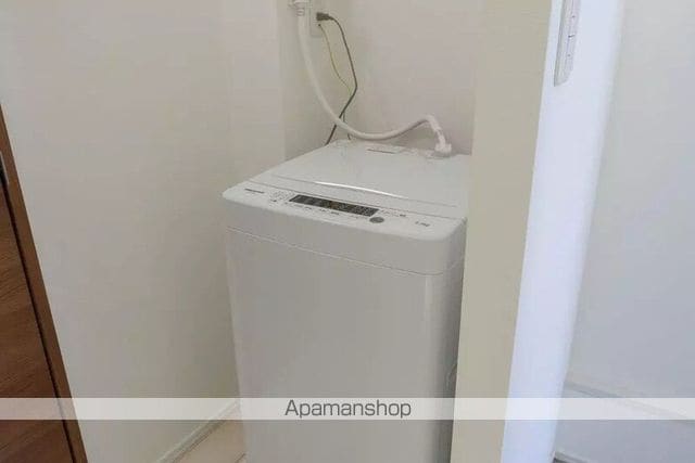 AP1132 十六コートの内装写真