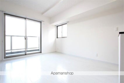 ＭＡＹＦＡＩＲ　ＨＯＮＭＡＣＨＩ　ＰＲＥＭＩＵＭ[1LDK/34.3m2]の内装2