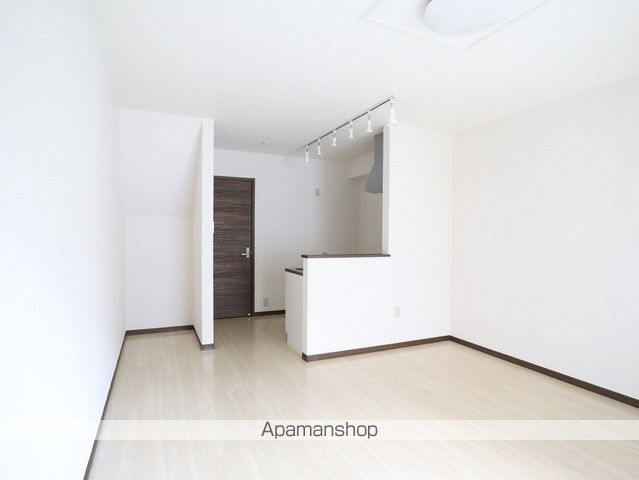 PLUSSUM COURT前田町の内装写真