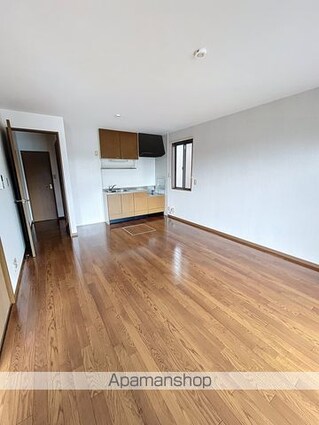 ＵＮＩＶＥＲＳＥ[2LDK/53.76m2]のリビング・居間