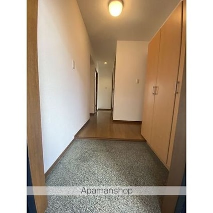 ふぁみーゆ月見坂[4LDK/82.62m2]の玄関