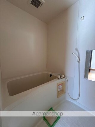 広島県呉市中央３丁目[1R/27m2]のバス