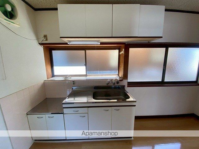 予讃線 伊予富田駅 徒歩22分 1階建 築39年の内装写真