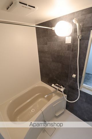 リヴェルテ栄通の内装写真