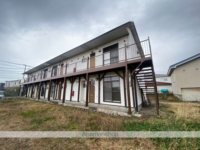 高橋マンションの外観1