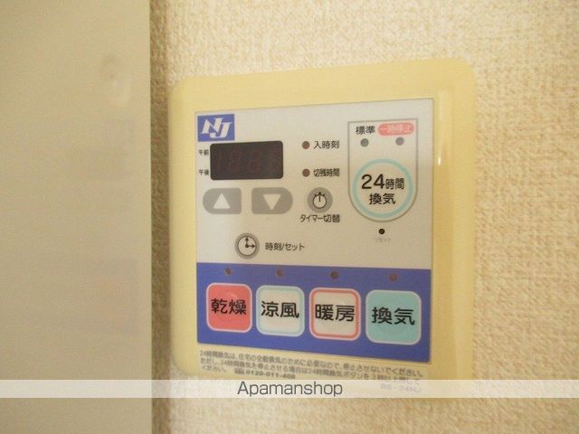 フロンティアの内装写真