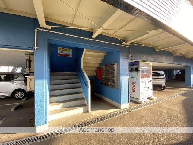 エスポワフチュールIIIの玄関写真