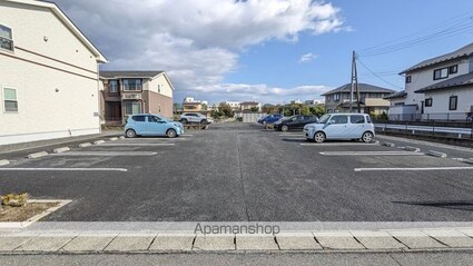 セイバリーブリーズ壱番館[2LDK/61.42m2]の駐車場