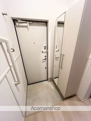 ヒカルサ和歌山本町[1LDK/42.24m2]の玄関