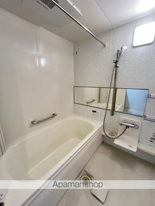 滋賀県守山市古高町[2LDK/60.16m2]のバス