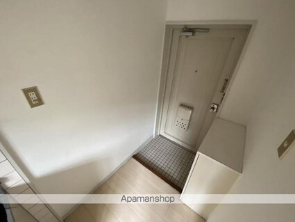 エンパイヤビル[1DK/27.5m2]の玄関