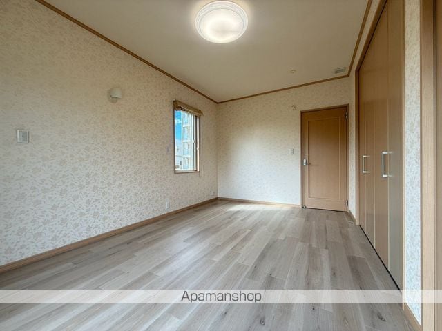 湯川町3丁目18番平屋の内装写真
