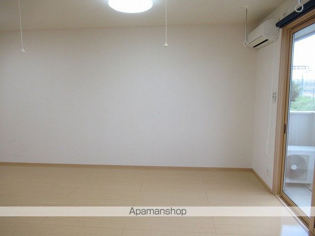 盛岡市 2階建 築18年の内装写真