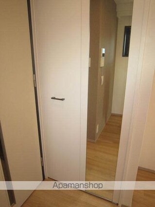 クレセント虎ノ門新橋[1K/25.49m2]の玄関