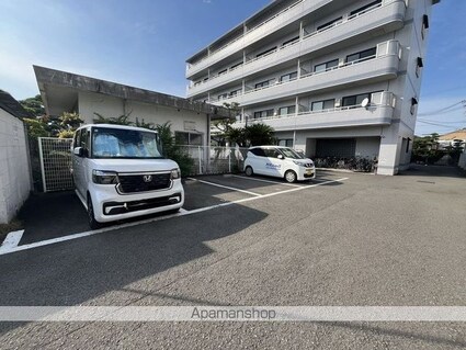 和歌山県和歌山市和歌浦東２丁目[3DK/58.88m2]の駐車場1