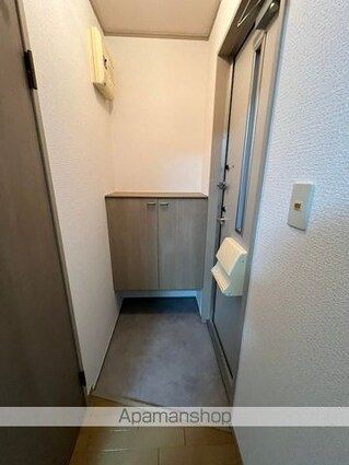 和歌山県和歌山市舟津町２丁目[3DK/50.12m2]の玄関