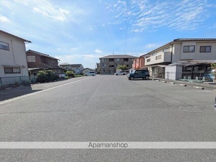 メルベーユ　Ａ棟[2LDK/61.32m2]の駐車場