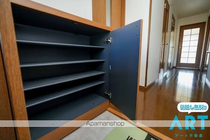 グラシアス道後[3LDK/68.97m2]の収納