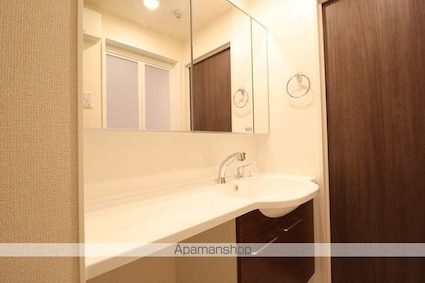 ヴァン・ヴェールおおたかの森　ＩＩ[1LDK/35.7m2]の洗面所