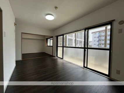 ロイヤルアネックスシエナ[3LDK/65.36m2]のリビング・居間