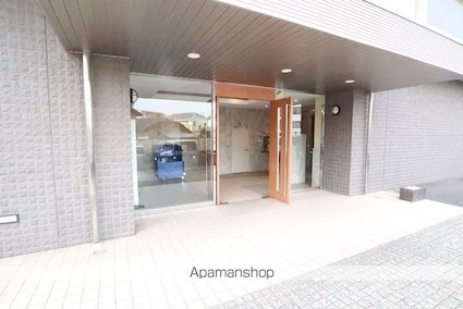東京都立川市曙町２丁目[1K/24.16m2]のエントランス