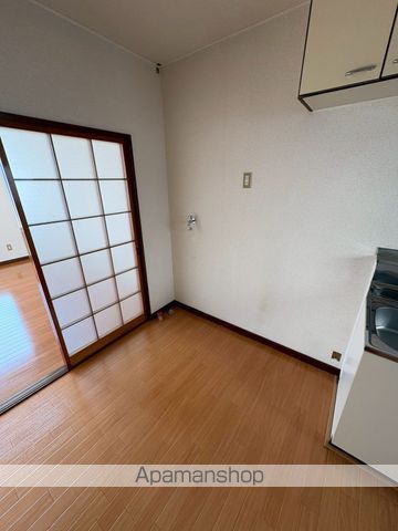 松香ハイツAの内装写真