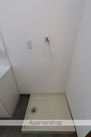 鳴門線 鳴門駅 徒歩6分 2階建 築36年の内装写真